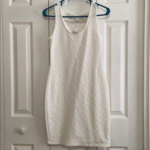 White bodycon dress